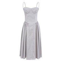 ���R�d���uͨ�羳���QŮ�b2025�ļ��¿�¶�����������B��ȹ