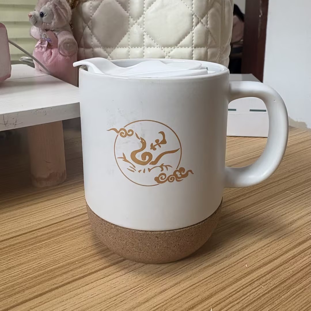 Fabricantes de tazas de cerámica personalizadas al por mayor suministro directo de comercio exterior 11oz impresión LOGO taza de sublimación de transferencia de calor hueso taza de agua de porcelana