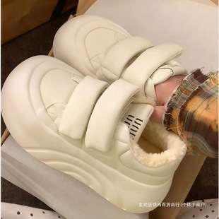 ��Ь��ɫ2025�������ߺ��С��Ьħ�g�N���ȶ����ɸ�A�^���Ь��