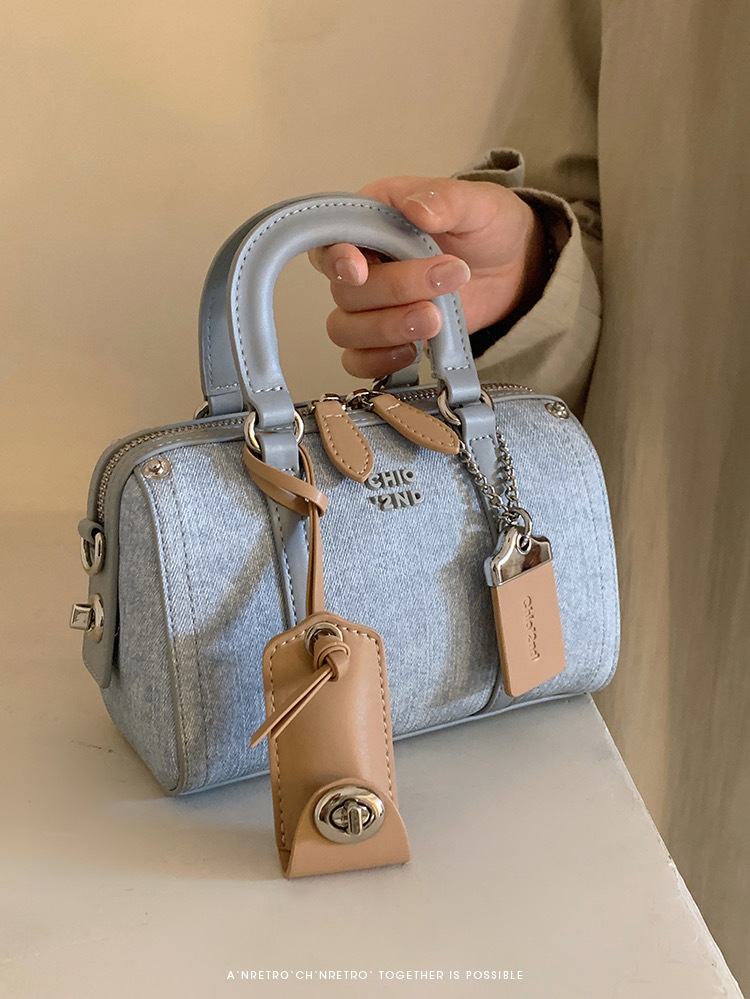 Shoulder Bag for Women 2024 New Model Launched Top Quality Amber Sea Pillow Bag Versatile Handheld Crossbody Bag High-end Women's Bags_voghion.com
