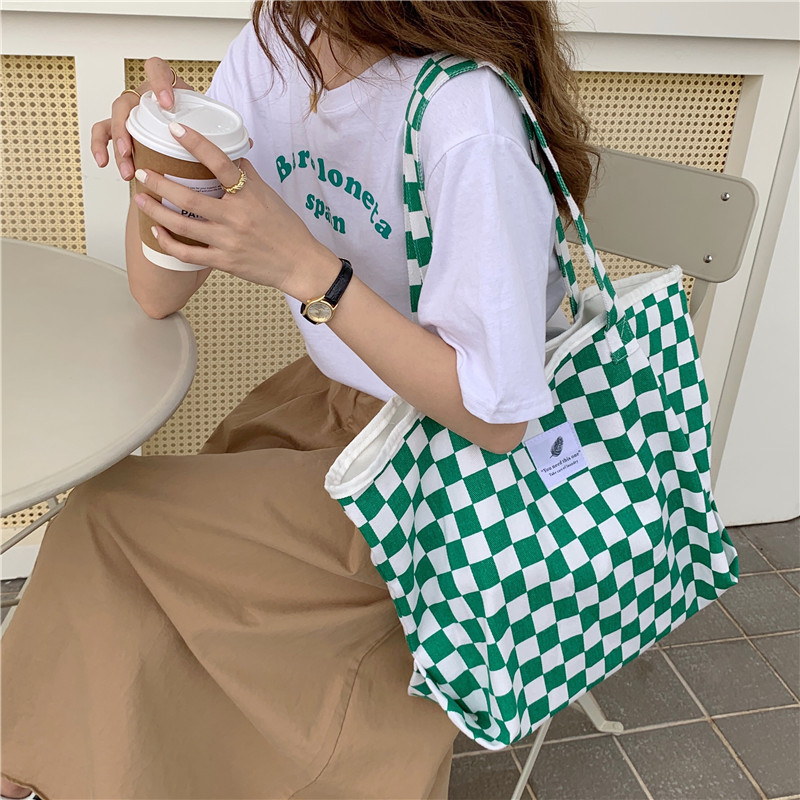 【 In Stock 】18181 checkerboard green checkered canvas bag, school-style commuter single-shoulder bag, retro hand-held tote bag undefined