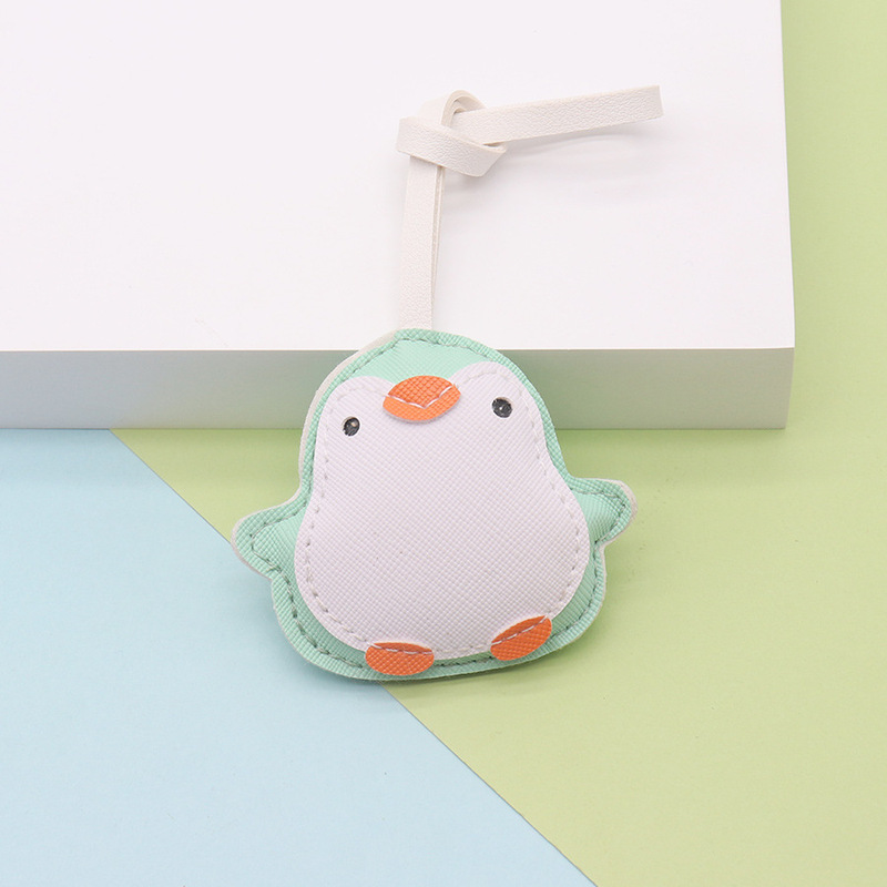 革 PU ストラップ漫画ペンギン動物キーホルダーバッグペンダント衣類アクセサリーアクセサリー工場卸売|undefined