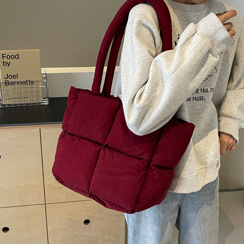 Bolso de mano de las mujeres de gran capacidad de la clase de estudiante de cercanías bolsa de hombro bolsa de tela de costura bolso de color sólido suave glutinoso bolsa de soplo