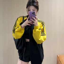 早秋新款韩系休闲撞色三条杠立领拉链开衫外套宽松显瘦百搭运动上