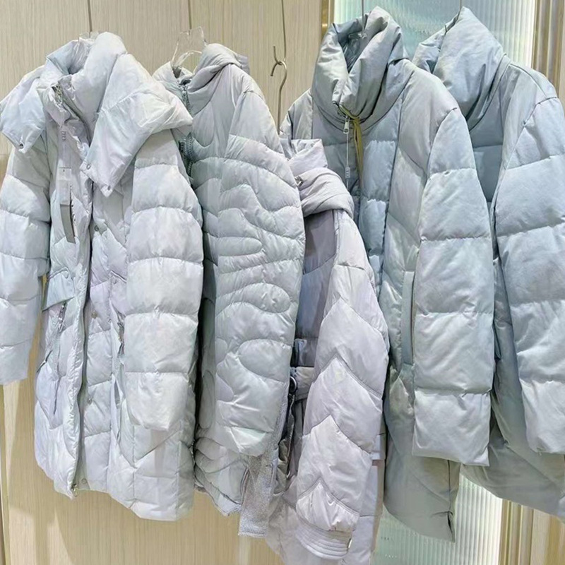 24冬雪丹枝&思曼婕反季清仓90国标白鸭绒长款羽绒服品牌库存清仓