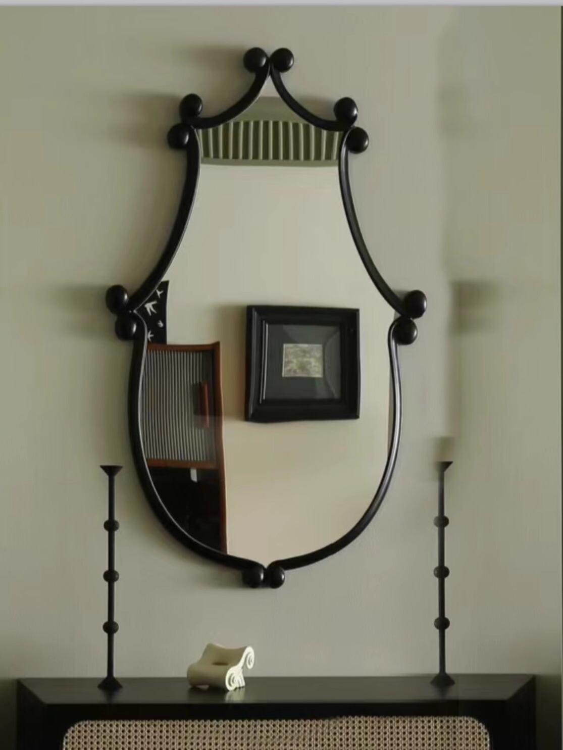 Medieval Style Special-Shaped Bathroom Bathroom Vanity Mirror American French Retro Vanity Mirror Solid Wood Lace Fireplace Mirror