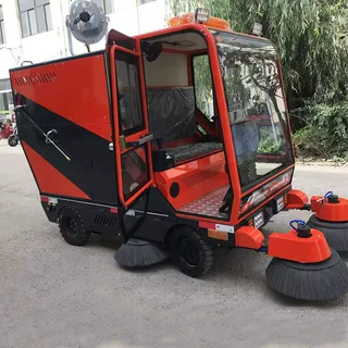 四轮扫地车吸尘扫地机驾驶式扫路车路面树叶垃圾清扫车
