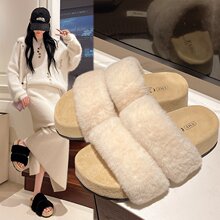 2026年夏季新款温柔复古厚底一字凉拖女时尚百搭休闲外穿毛毛拖鞋