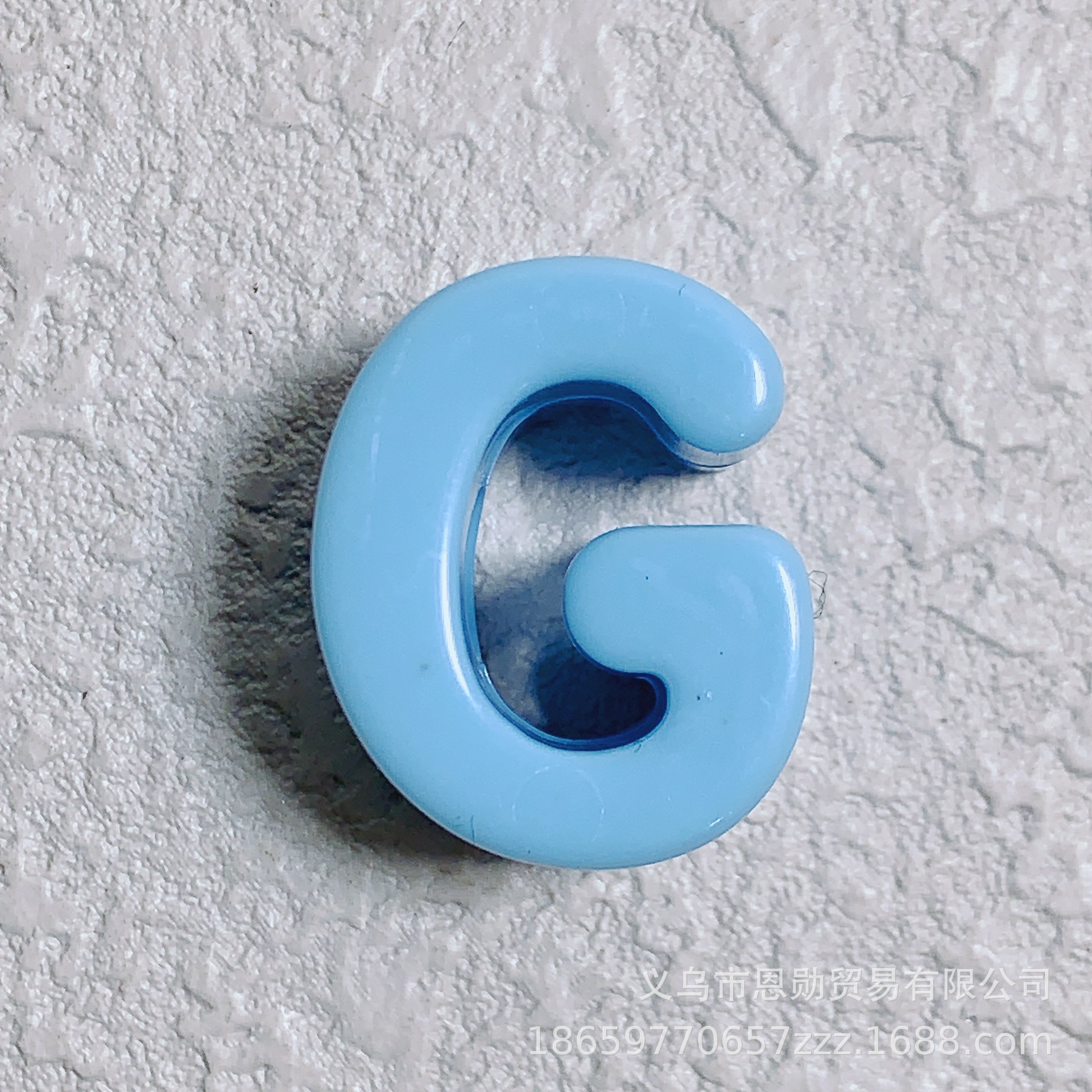 G (light blue)