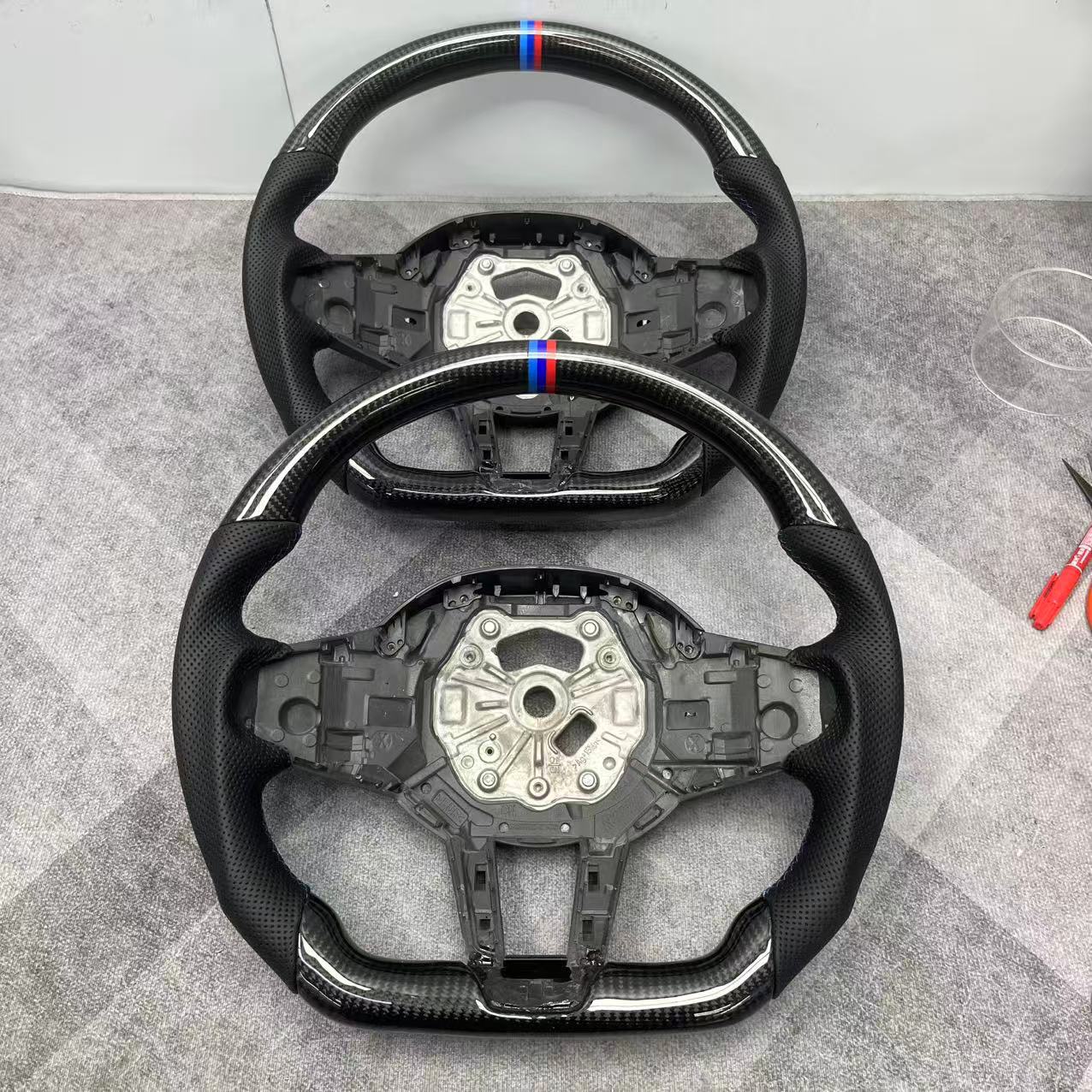 Manufacturer Customized Carbon Fiber Car Steering Wheel Modification Suitable for Bmw Series Cs Steering Wheel Processing Can Be Upgraded