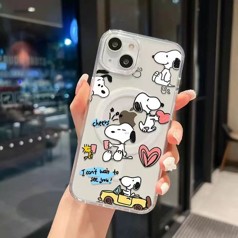 Suitable for Magnetic Cartoon Snoopy Stickers 16Promax Mobile Phone Case 13/12 Protective Cover 17 Transparent Acrylic Suitable for Magnetic Cartoon Snoopy Stickers 16Promax Mobile Phone Case 13/12 Protective Cover 17 Transparent Acrylic