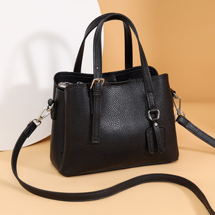 2025 New High-End Portable Shoulder Crossbody Bag Large Capacity Commuter Tote Bag Fashionable and Versatile Genuine Leather Women's Bag