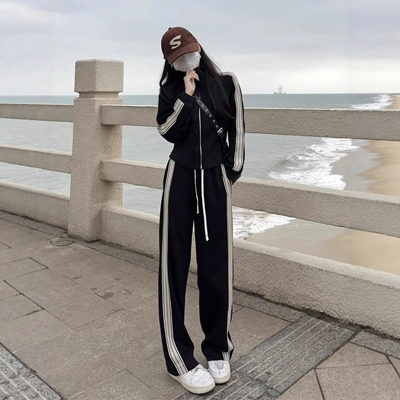 Autumn and Winter Wear a Complete Set of Running Sportswear Casual Suit Women's Short Cardigan Sweatshirt Wide-Leg Sweatpants Two-Piece Set