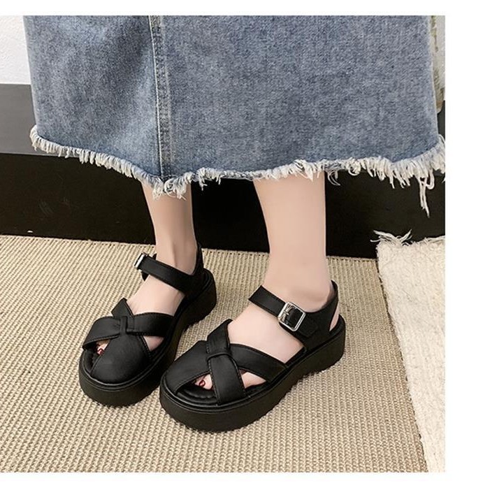 Sandalias francesas de fondo grueso para mujeres de verano con una sensación de alto nivel de 2026 explosión super caliente nuevo estilo con falda zapatos Mary Jane