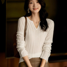 笑涵阁い丝语柔光含桑蚕丝羊毛 竖坑条鼓包设计针织衫上衣秋