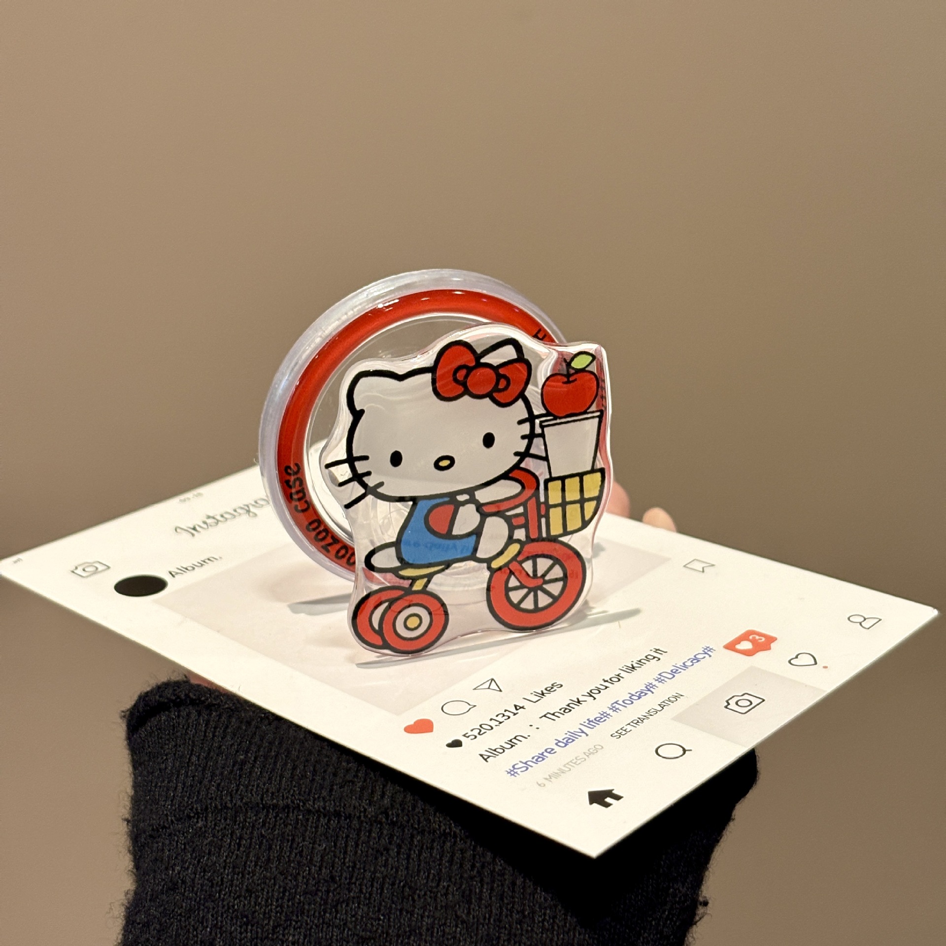 Japón y Corea del Sur lindos dibujos animados Magsafe succión magnética soporte de teléfono móvil airbag telescópico plegable portátil de escritorio adsorción magnética