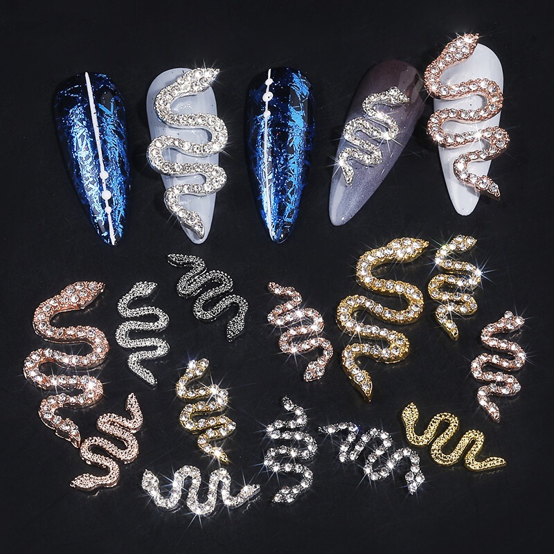 Cross-border new nail alloy snake full diamond three-dimensional nail stickers flash diamond metal jewelry diamond accessories wholesale Cross-border new nail alloy snake full diamond three-dimensional nail stickers flash diamond metal jewelry diamond accessories wholesale