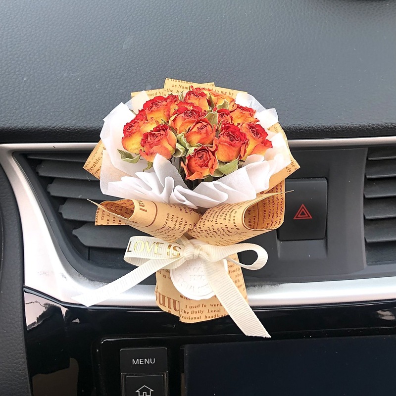 ミニカーローズドライフラワー小さな花束車の空気出口ペンダントアロマセラピー装飾お土産バレンタインデーギフト|undefined