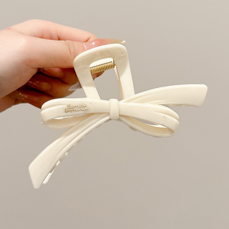 3 ¿ beige es de unos 12,5 cm