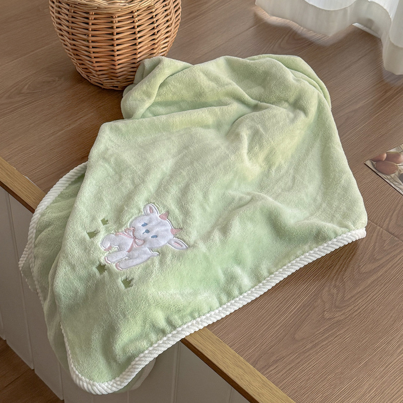 Little Lamb Bath Towel, Fresh and Stylish, High-Quality, Absorbent, Quick-Drying, Skin-Friendly, Soft, Non-Shedding Bath Towel Little Lamb Bath Towel, Fresh and Stylish, High-Quality, Absorbent, Quick-Drying, Skin-Friendly, Soft, Non-Shedding Bath Towel