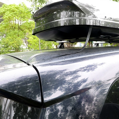Plastic Luggage Box Photovoltaic Charging: Roof box
