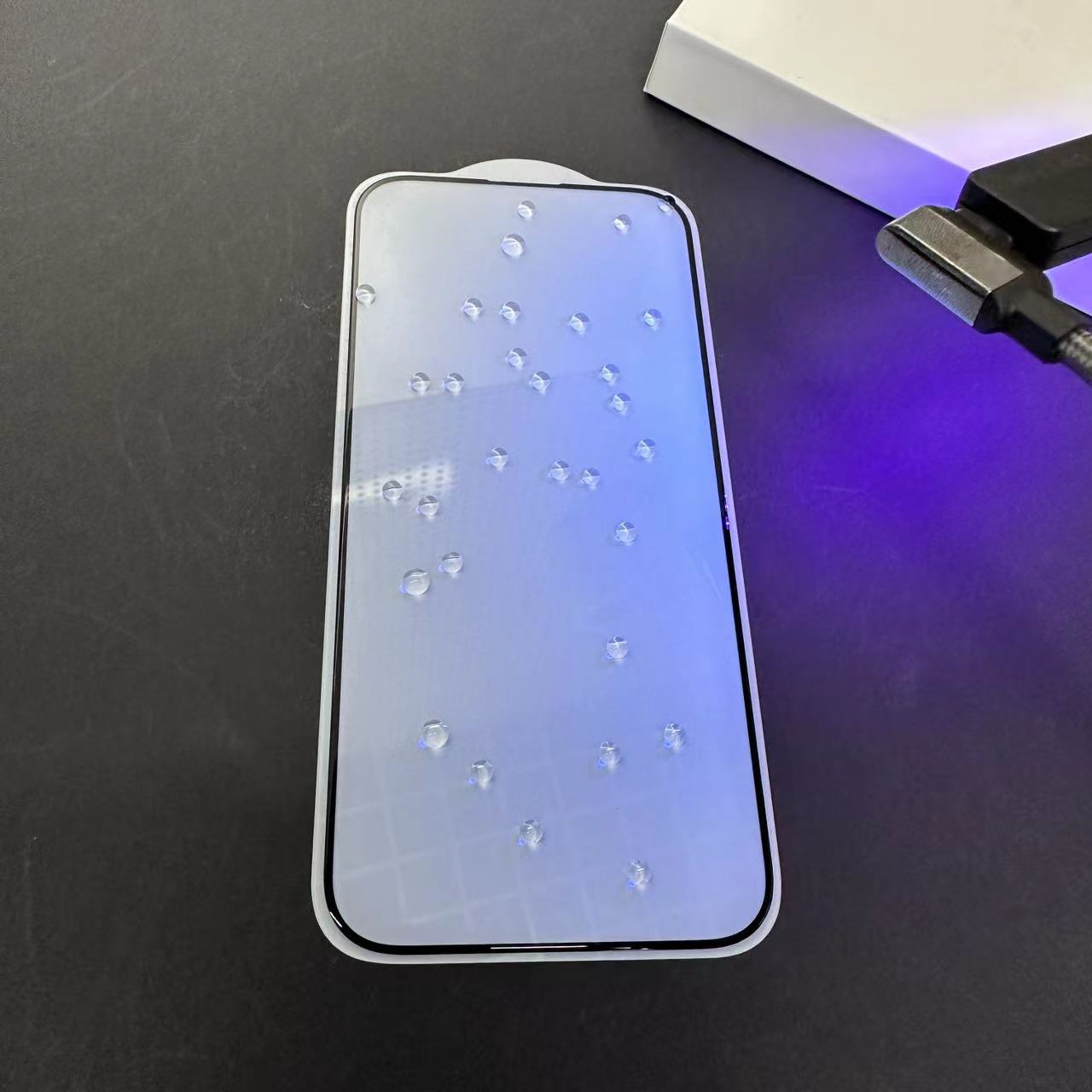 Aplicable a iPhone15 incoloro luz azul protección de los ojos película templada pantalla del teléfono móvil película protectora Apple 15Pro segundo escape