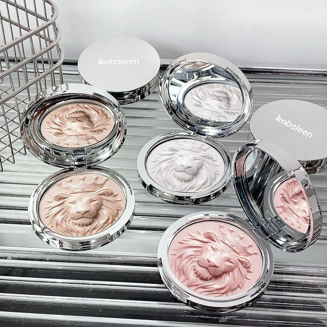 Kobeleen Lion Series Highlighting Powder Potato Mousse Sparkling Clear and Delicate Atmosphere Pearlescent Fine Shimmer Highlight Palette