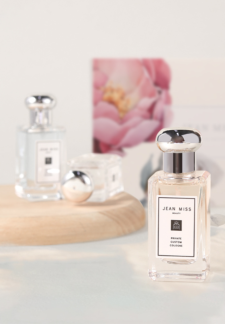 Xiaocheng Yixiang Ladies' Perfume Set: Long-lasting Light Blue Wind Chime, Freesia and Sage Perfume Gift Box Wholesale undefined