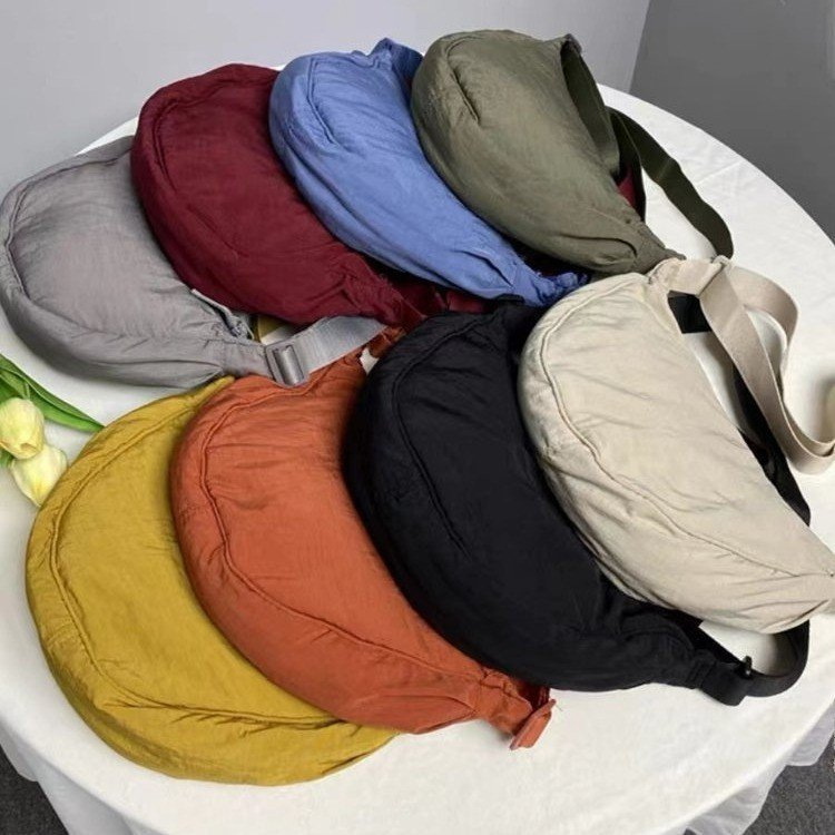 Women's New Dumpling Bag Nylon Lightweight Small Shoulder Bag Casual Versatile Student Crossbody Bag Outdoor Travel Shoulder Bag Women's New Dumpling Bag Nylon Lightweight Small Shoulder Bag Casual Versatile Student Crossbody Bag Outdoor Travel Shoulder Bag