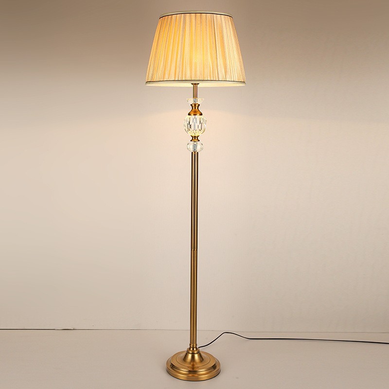 Lámpara de escritorio de cristal europea dormitorio de hotel cabecera de cama americana moderna decoración de tela simple lámpara de escritorio de cristal