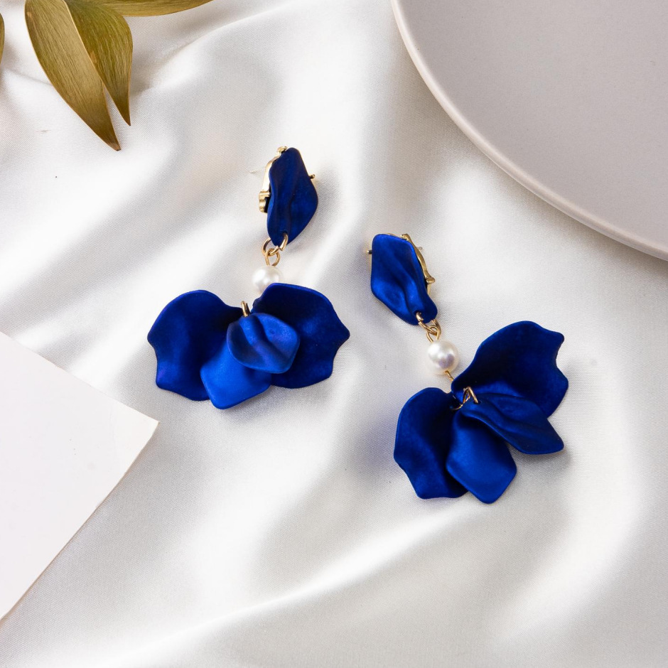 25g Weight Earrings, Ear Studs Classification Wedding, Travel Occasion Alloy Material Rose, Petal Pattern Women'S Gender Plating Design Fashion Style Fashion Rose Petal Alloy Women'S Earrings Ear Studs 21