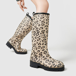 �W���L����ǧ�B����ݕr����ЬŮ���y�ٴ�r���⴩������m��ѥŮ