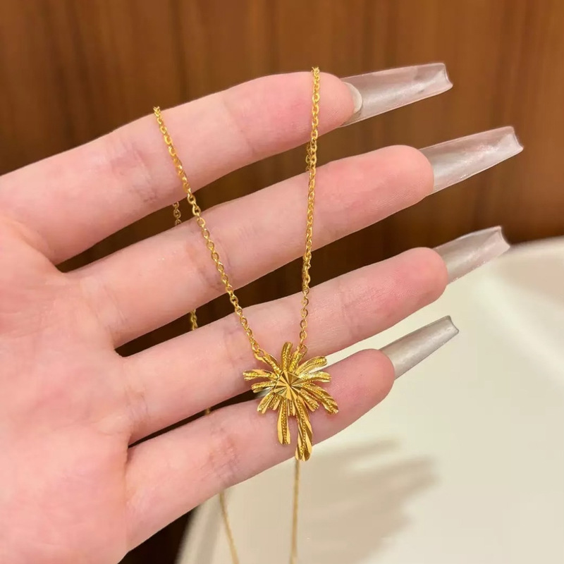 Real Gold 24K Electroplated Strong Color-Preserving Dazzling Golden Romantic Fireworks Necklace for Women, High-End Light Luxury Super Shiny Necklace