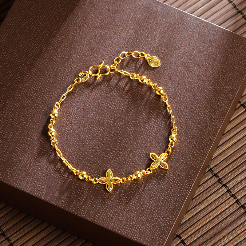 2024 nuevos productos de lujo ligero de verano de cuatro hojas flor pulsera simple mujer alta sensación de nicho durante mucho tiempo no se desvanece la fuente de joyas