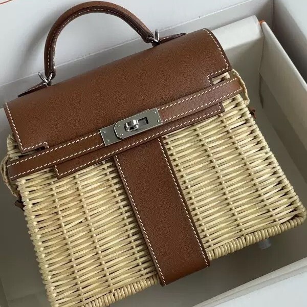 Kelly Picnic Bag with Waxed Thread, Single Shoulder Crossbody Handbag, 20cm, Woven Rattan Splicing with Genuine Leather, Women's Bag, European and American Retro Style Kelly Picnic Bag with Waxed Thread, Single Shoulder Crossbody Handbag, 20cm, Woven Rattan Splicing with Genuine Leather, Women's Bag, European and American Retro Style