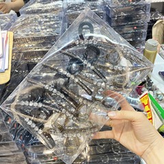 韓国版のラインストーン大型グリッパー、女性の後頭部用の高級シャーククリップ、ゼリーカラーのインターネットセレブヘアクリップ卸売