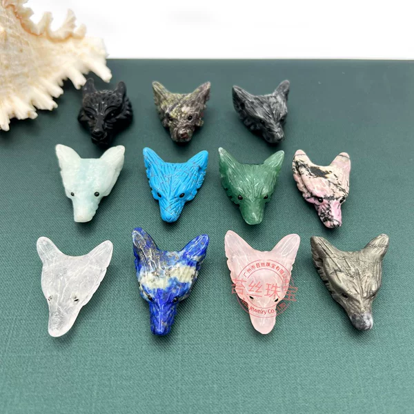 New European and American Natural Crystal Wolf Head Pendant DIY Semi-Precious Stone Accessories Necklace Handmade Wolf Carving Ornaments