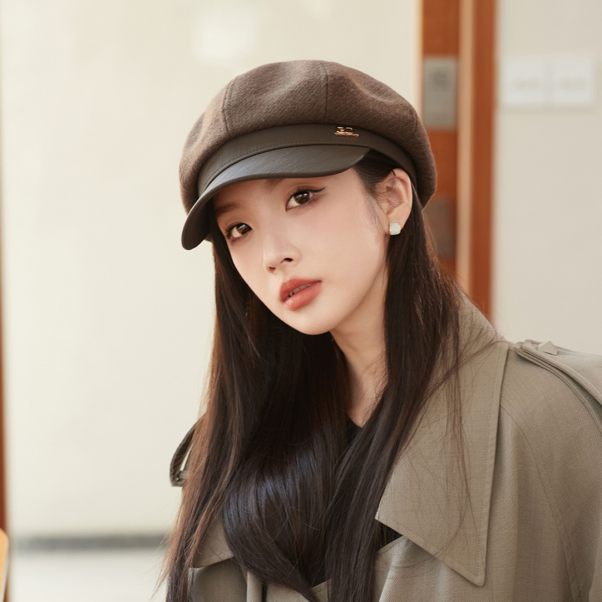 Cappello unisex alla moda in pelle con patchwork ottagonale da donna autunno-inverno vintage nero grande testa rotonda mostra viso piccolo cappello_voghion.com