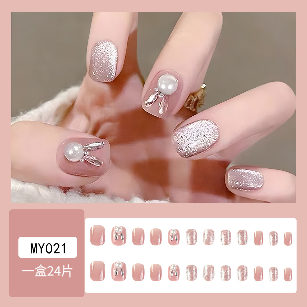 Ojos de gato brillantes de diamante estrella de conejo usando 24 piezas de uñas falsas cuadradas cortas, dulces y lindas piezas de uñas tridimensionales