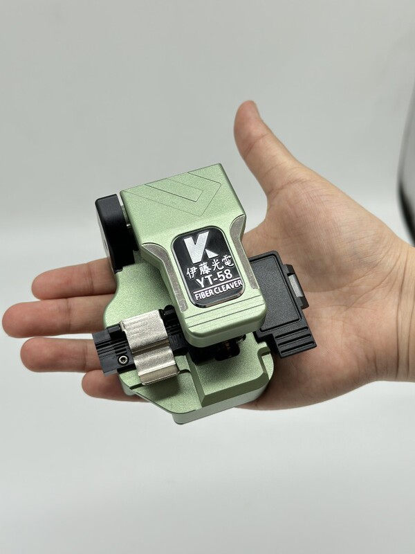 Ito Optical Fiber Cleaver Yt-58 Fiber Cleaver One Step Knife Automatic Cutting Knife Optical Fiber Fusion Splicer 88m52