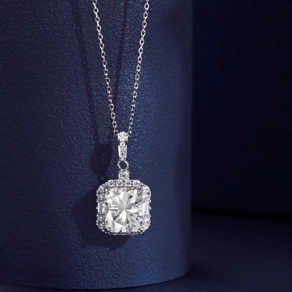 925 Sterling Silver Material 925 Sterling Silver Zircon Plating Inlay Square Pendant Necklace
