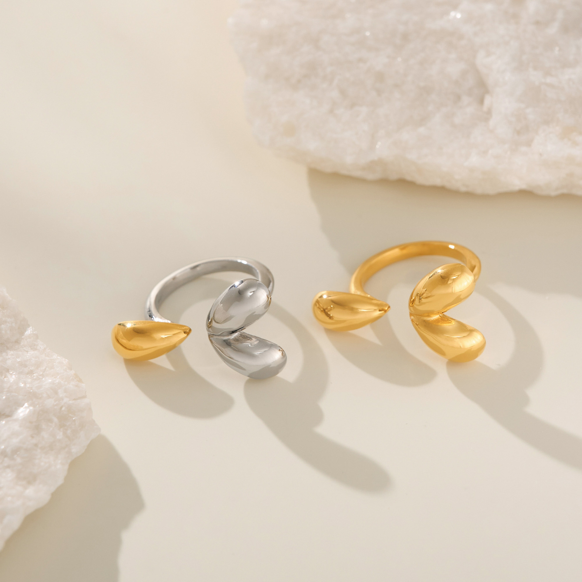 Rings Classification Wholesale Jewelry Vacation Classic Style Heart Shape Titanium Steel Rings