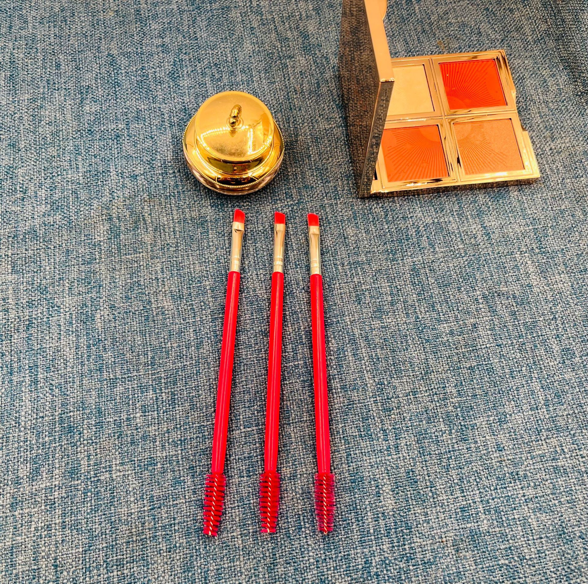 Directo de fábrica sola línea de cabeza oblicua negro cepillo de pestañas rizador de ojos cepillo de cejas cepillo de espiral injerto cepillo de cejas herramientas de belleza