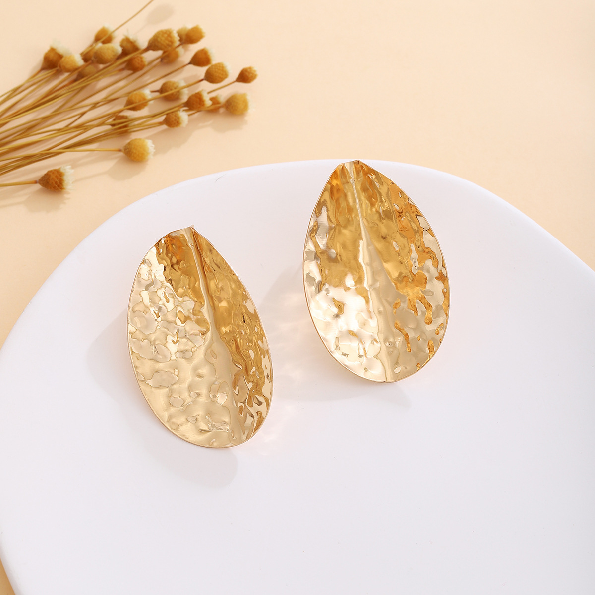 25g Weight 0.05µm-0.08µm Gold Plating Thickness Electroplating Gold Plating Process 304 Stainless Steel Ear Needle Material Drop Earrings, Ear Studs Classification 1 Pair Quantity Casual, Holiday, Daily Occasion Iron Material Geometric, Flower, Butterfly Pattern Women's Gender Elegant, Vintage Style Style Two Tone Craft 1 Pair Elegant Vintage Style Geometric Flower Butterfly Iron Drop Earrings Ear Studs 39