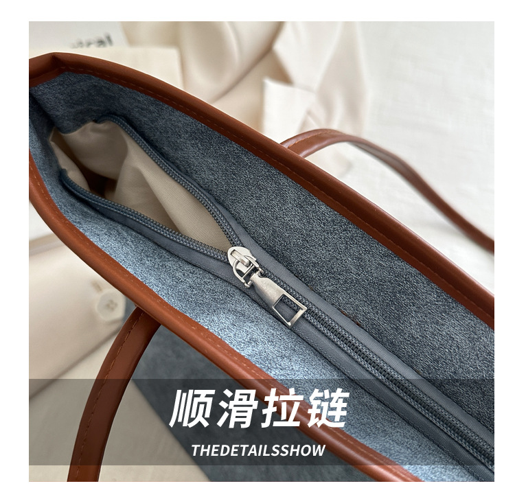 Wholesale of new large-capacity, simple and fashionable casual commuter single-shoulder bags and women's underarm bags for the summer of 2024 in foreign trade undefined