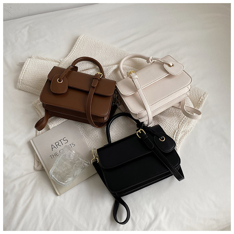 This Year's Popular Small Bag Women's Bag 2021 New Fashionable Simple Retro Messenger Bag Popular Autumn Portable Small Square Bag display picture 2