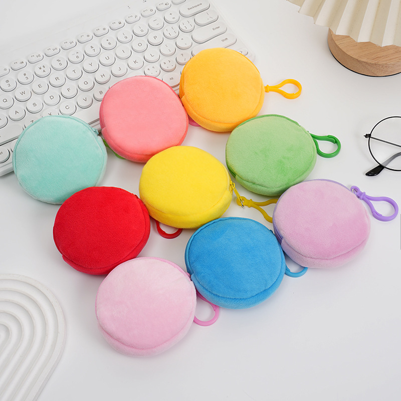 Cute and Creative Mini Coin Purse, Hangable Keychain Pendant, Simple Candy-Colored Earphone Storage Pouch