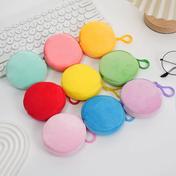 Cute and Creative Mini Coin Purse, Hangable Keychain Pendant, Simple Candy-Colored Earphone Storage Pouch