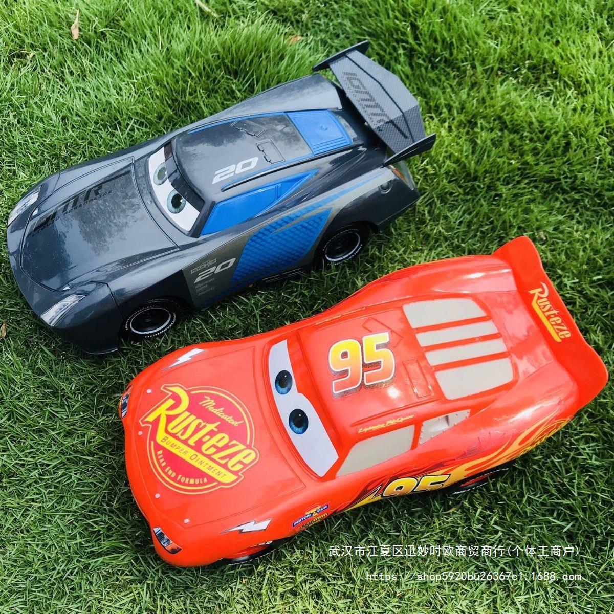 번개 MCQUEEN 장난감 자동차 어린이 무선 원격 제어 참신 5 방향 가벼운 폭발 수다쟁이 수출 자동차