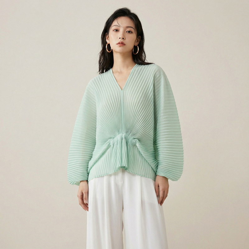 Miyake Long-Sleeve T-Shirt for Women, Loose Fit, Plus Size, Flattering, Waist-Cinching, Slimming, V-Neck, Batwing Sleeves, Fashionable, Casual Style, Versatile Top